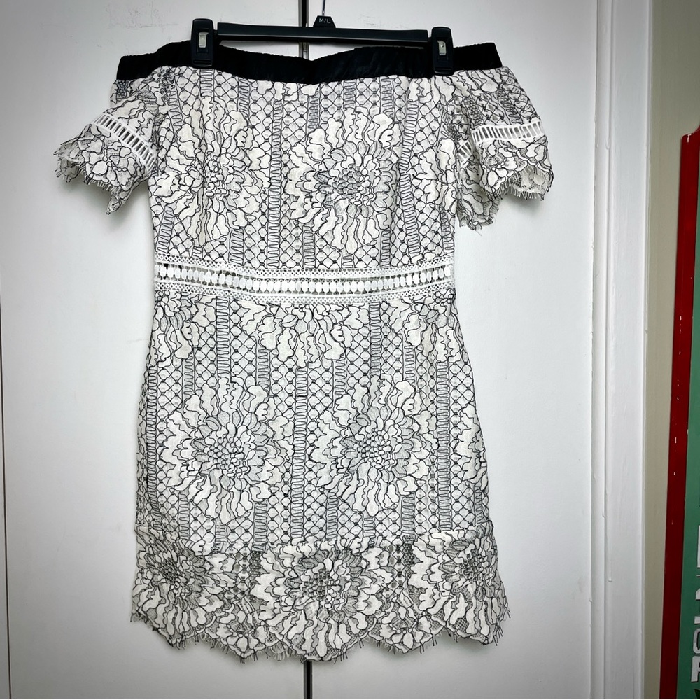 Forever 21 Black and White Floral Mini Dress